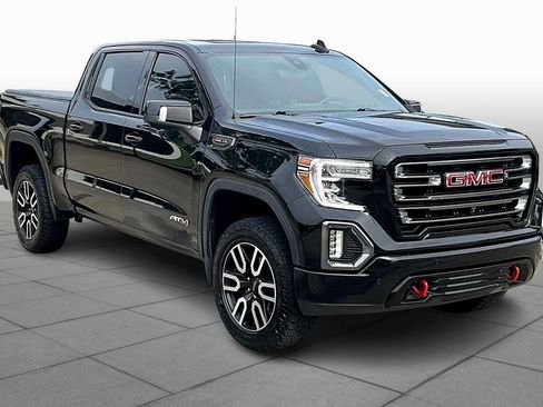 Used 2021 GMC Sierra 1500 AT4 w/ AT4 Value Package AWD/4WD image 3