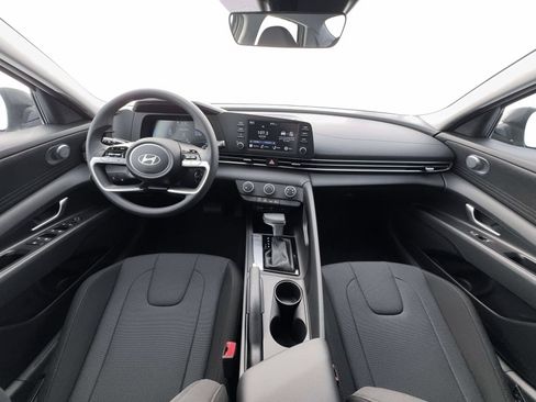 New 2026 Hyundai Elantra SE w/ Cargo Package FWD image 13