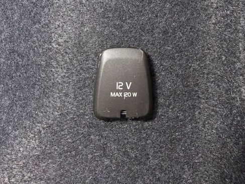 Certified 2026 Volvo XC40 B5 Plus AWD/4WD image 26