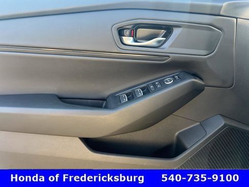 Certified 2024 Honda Accord EX image 17