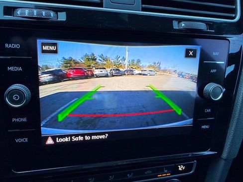 Used 2019 Volkswagen Golf R 4-Door image 21