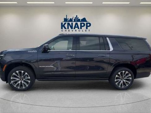 New 2026 Chevrolet Suburban High Country image 2