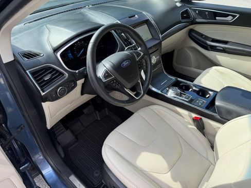 Used 2019 Ford Edge Titanium w/ Equipment Group 301A AWD/4WD image 4
