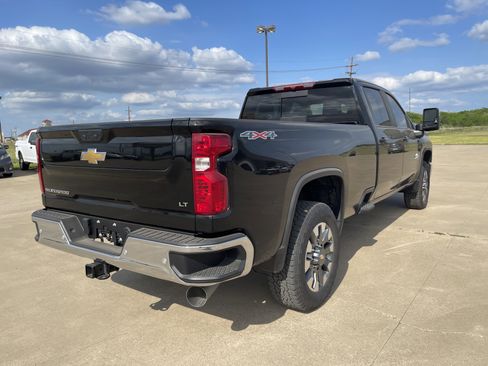 Used 2025 Chevrolet Silverado 2500 LT w/ Texas Edition image 4