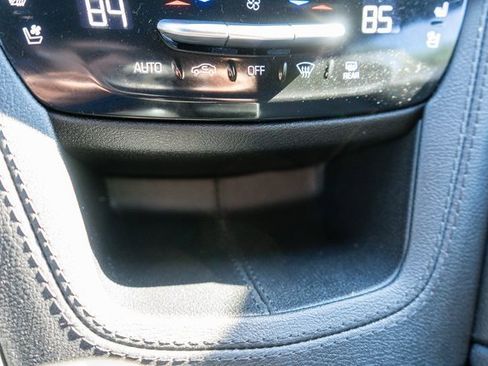 Used 2024 Cadillac XT6 Sport image 35