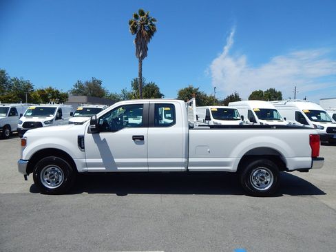 Used 2020 Ford F250 XL w/ Power Equipment Group RWD image 5
