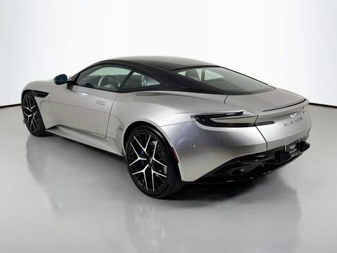 Used 2024 Aston Martin DB12 Coupe RWD image 5