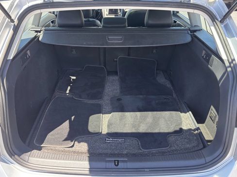 Used 2016 Volkswagen Golf SE FWD image 37