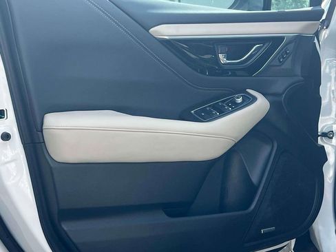 Certified 2022 Subaru Outback Limited image 13