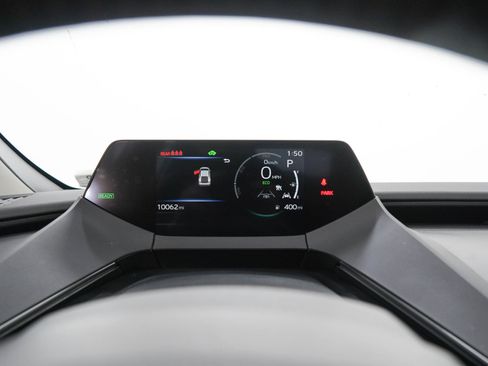 Used 2026 Toyota Prius XLE AWD/4WD image 25