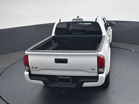 Used 2020 Toyota Tacoma SR5 w/ Technology Package AWD/4WD image 26