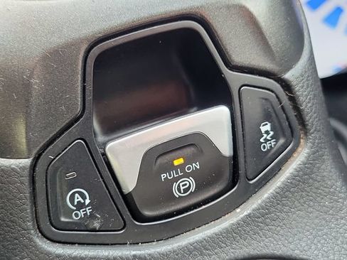 Used 2018 Jeep Compass Trailhawk w/ Leather Interior Group AWD/4WD image 21