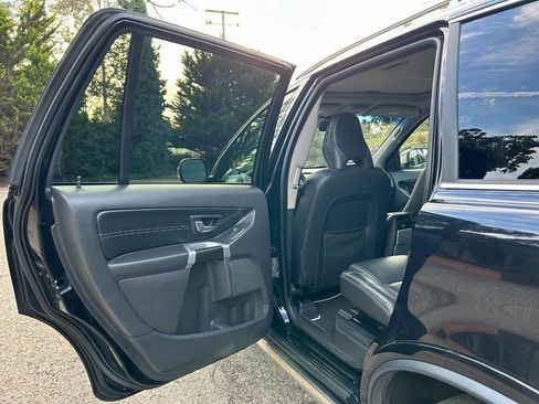 Used 2014 Volvo XC90 3.2 R-Design image 28