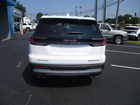 Used 2025 GMC Acadia Elevation image 4