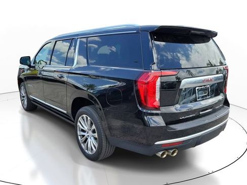 Used 2022 GMC Yukon XL Denali AWD/4WD image 3