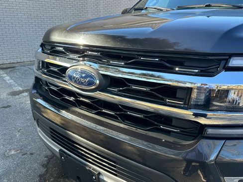 Used 2024 Ford Expedition Limited image 20