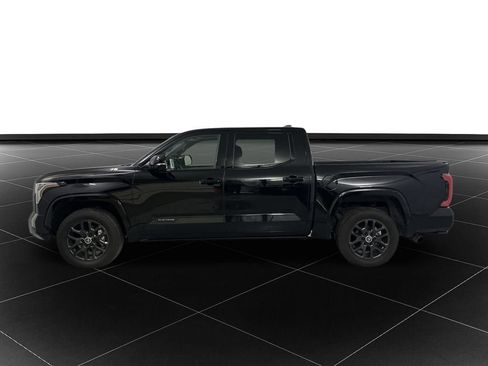 Used 2024 Toyota Tundra Platinum image 2