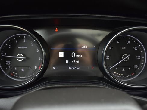 Used 2021 Buick Encore GX Select w/ Advanced Technology Package FWD image 18
