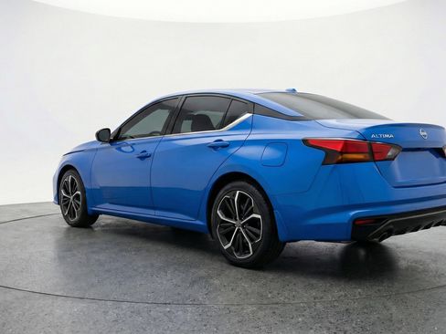 Used 2025 Nissan Altima 2.5 SR image 6