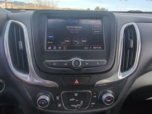 Used 2021 Chevrolet Equinox LT image 24