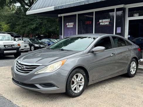Used 2013 Hyundai Sonata GLS FWD image 3