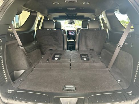 Used 2023 Dodge Durango R/T w/ Hemi Orange Plus Package RWD image 41