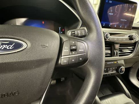 Used 2025 Ford Escape Active AWD/4WD image 6