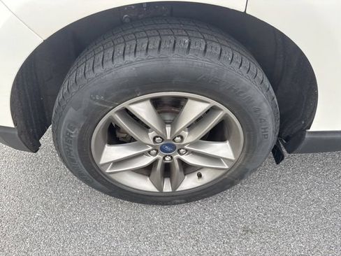 Used 2015 Ford Edge SEL w/ Equipment Group 201A AWD/4WD image 9