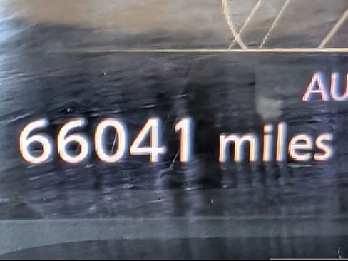 Used 2023 Nissan Rogue S image 23