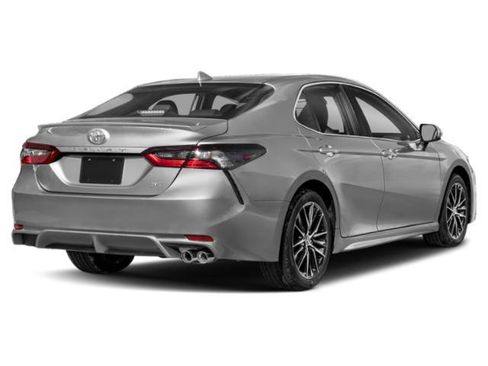 Used 2021 Toyota Camry SE w/ Convenience Package FWD image 2