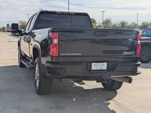 Used 2023 Chevrolet Silverado 2500 High Country w/ Z71 Off-Road Package image 5