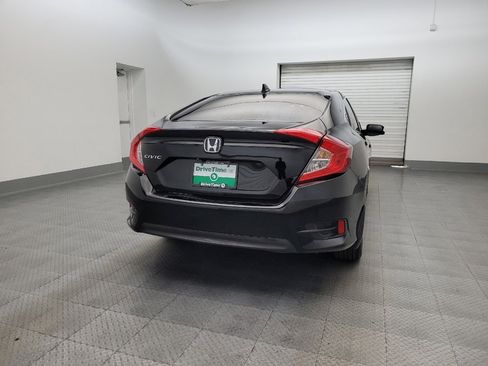 Used 2017 Honda Civic EX image 7