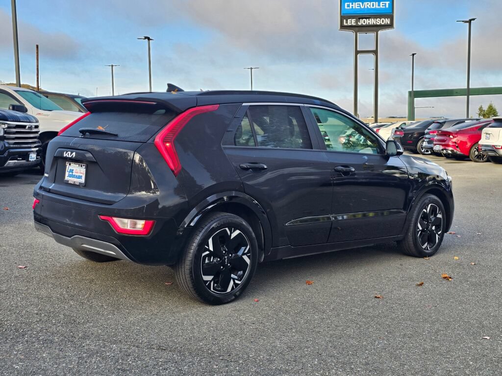 Certified 2023 Kia Niro Wind w/ Wind Preserve Package FWD image 5