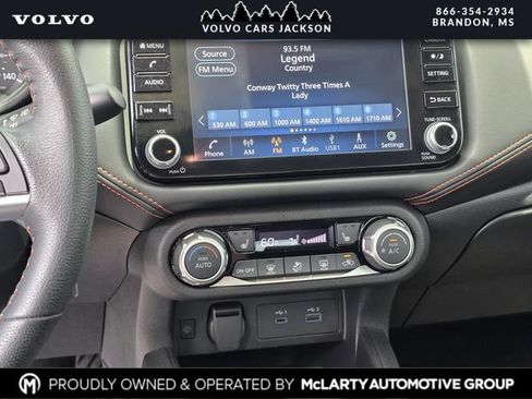 Used 2024 Nissan Versa SR w/ Trunk Package FWD image 9