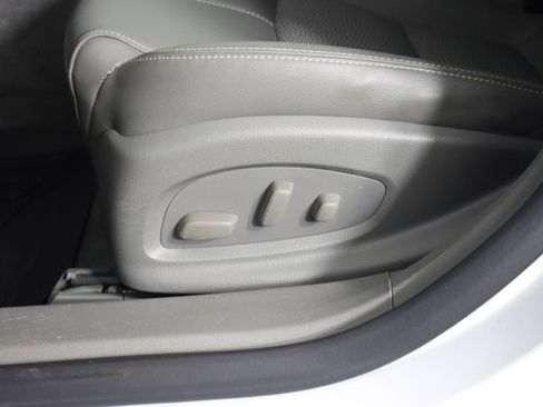 Used 2015 Chevrolet Impala LT FWD image 29