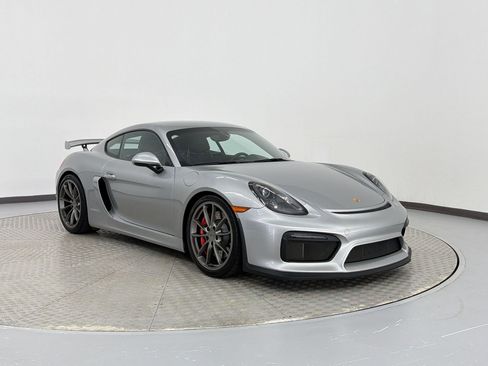 Certified 2016 Porsche Cayman GT4 RWD image 7