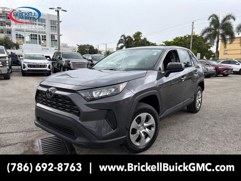 Used 2022 Toyota RAV4 LE FWD image 1
