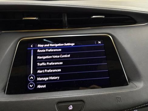 Used 2020 Cadillac XT4 Premium Luxury w/ Cold Weather Package FWD image 59