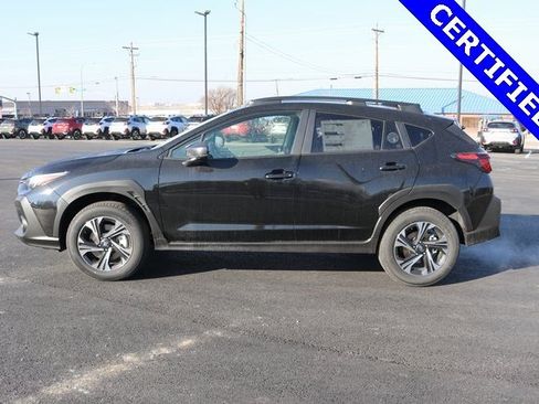 Used 2025 Subaru Crosstrek 2.0i Premium image 6