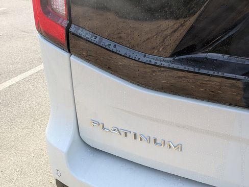 New 2025 Ford Expedition Platinum w/ Driver's Package image 31