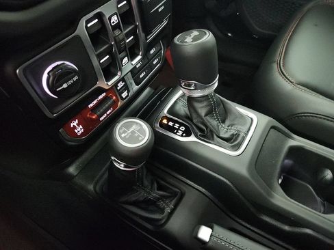 New 2026 Jeep Wrangler Unlimited Rubicon AWD/4WD image 27