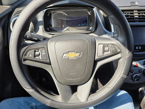 Used 2016 Chevrolet Trax LT image 16