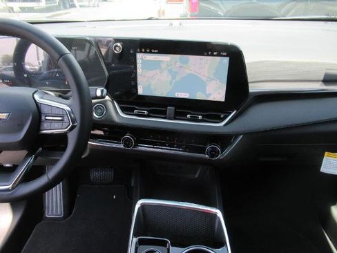 New 2026 Chevrolet Equinox LT image 19