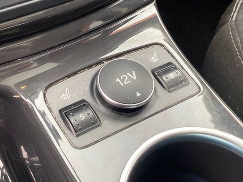 Used 2015 Ford Escape Titanium w/ Canadian Touring Package image 12