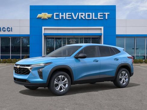 New 2026 Chevrolet Trax LS FWD image 2