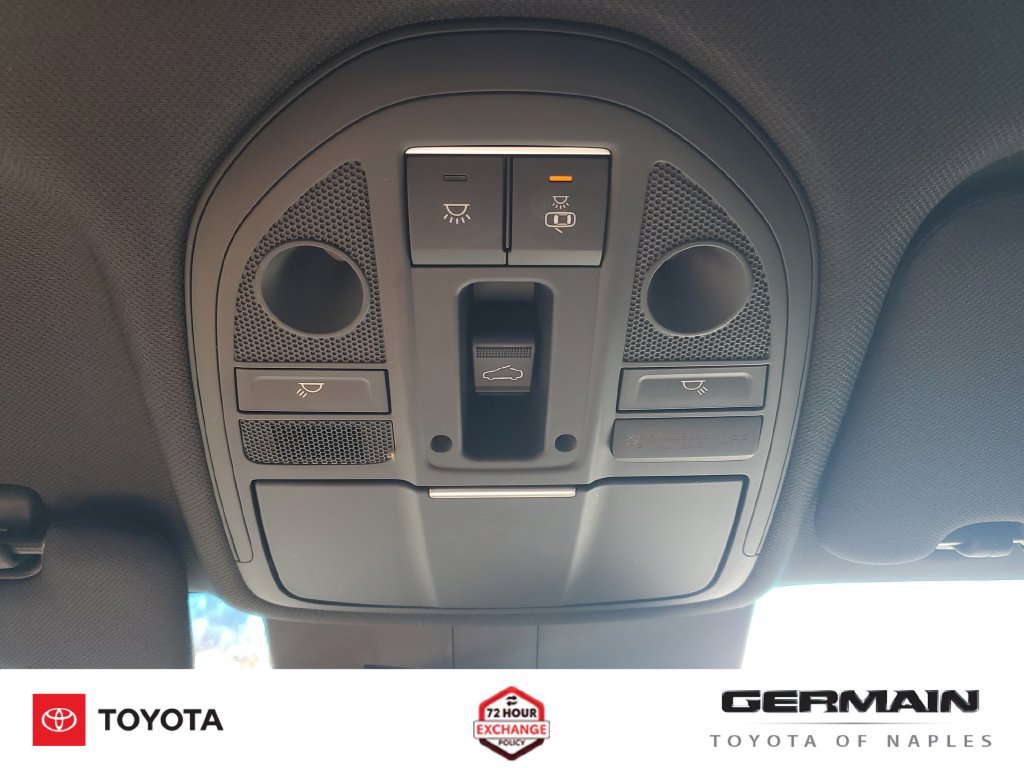 Used 2023 Genesis G70 2.0T w/ Sport Prestige Package RWD image 35