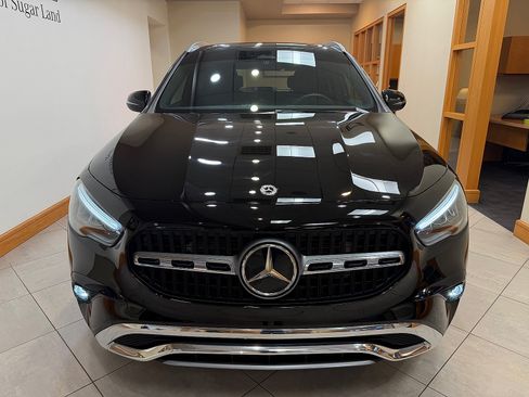 Certified 2025 Mercedes-Benz GLA 250 image 3