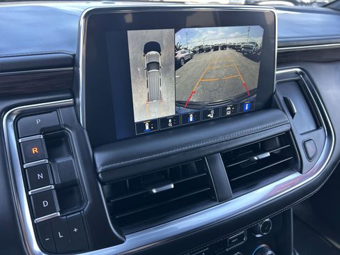 Used 2023 Chevrolet Tahoe Z71 w/ Z71 Off-Road Package image 15