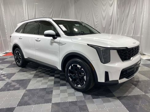 New 2026 Kia Sorento S image 5