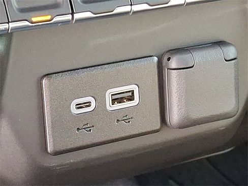 Used 2026 Chevrolet Silverado 1500 Custom image 18